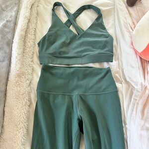 Lululemon Athletica Green Sports Bra and Leggings Set
